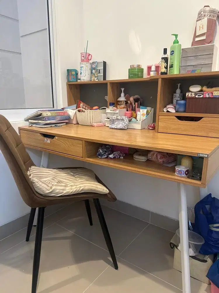 (Preloved) Meja Belajar
