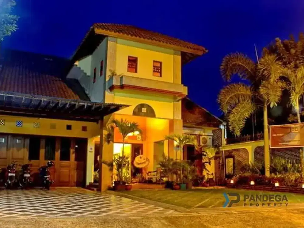 Guesthouse Hotel Eksklusif l Palagan Km 7 Dekat UGM, UNY, UII, UTY, MMTC, JCM