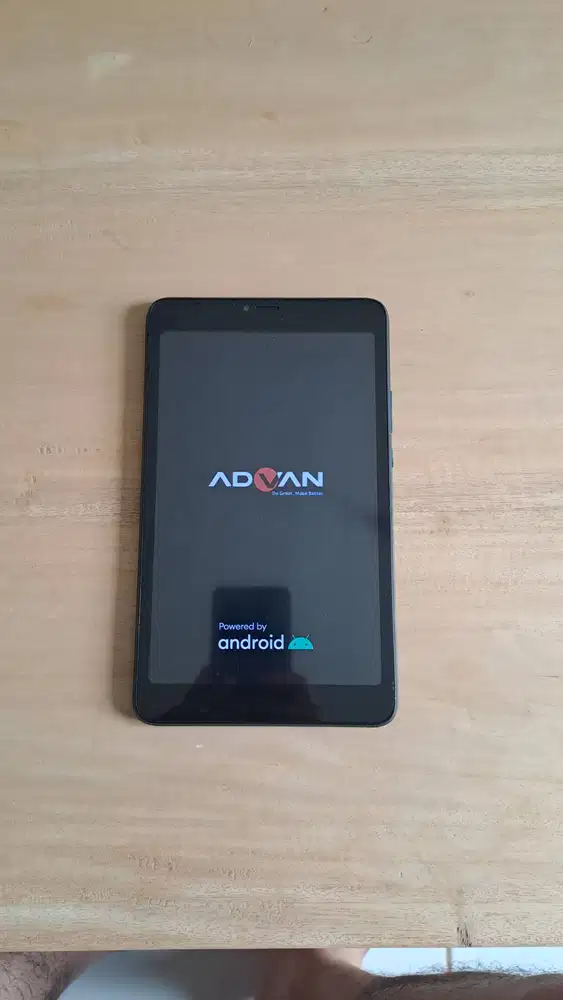 Advan Tab 8 (3/16GB) – Mulus Stuck Logo