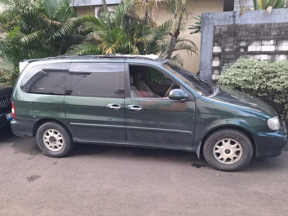Kia Carnival 2001 Bensin