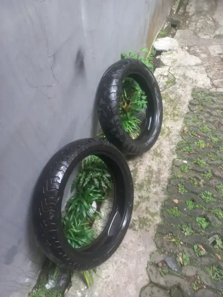 Ban motor Custom Cruiser R16/R17