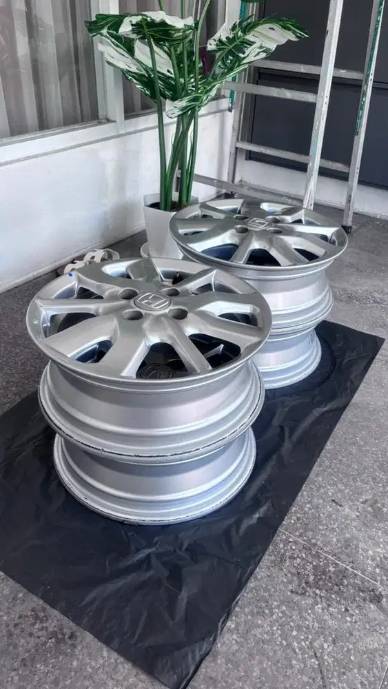 Velg Brio OEM Ring 14 Ori Mulus 1 Tahun Like New