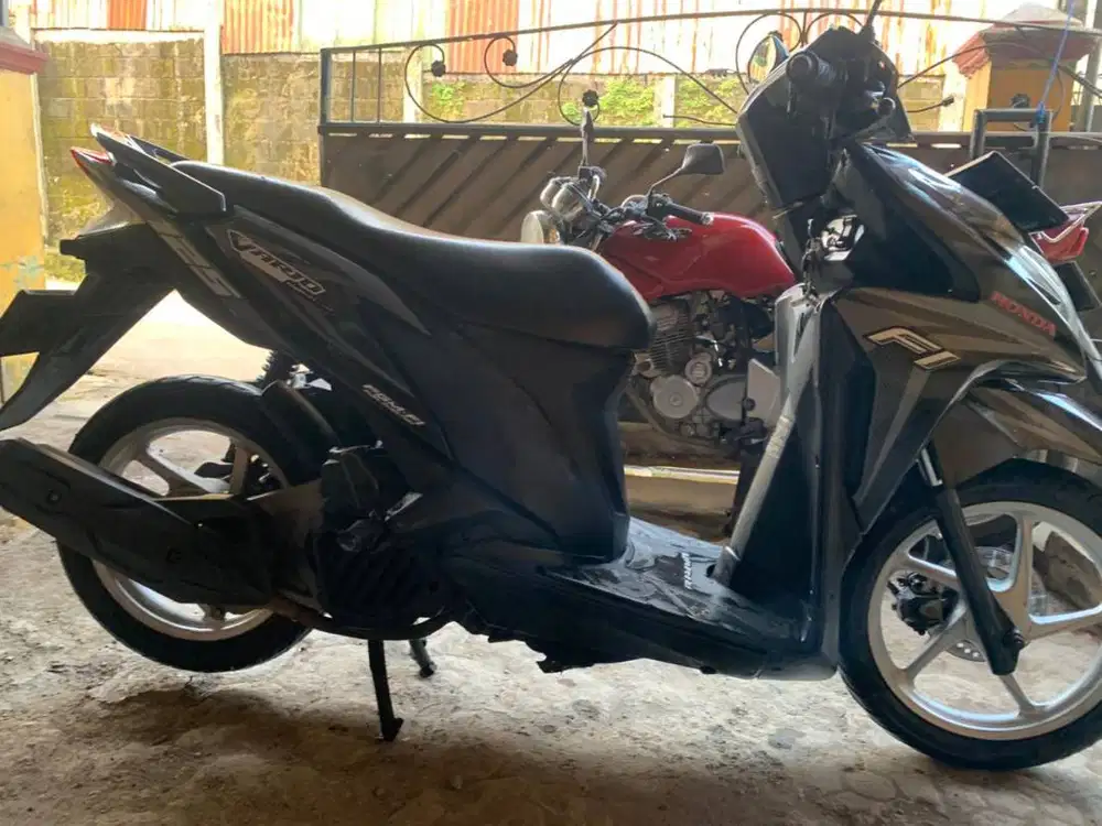 Jual Vario Kzr Hitam 125cc