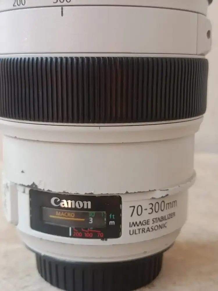 Lensa Canon 70-300mm