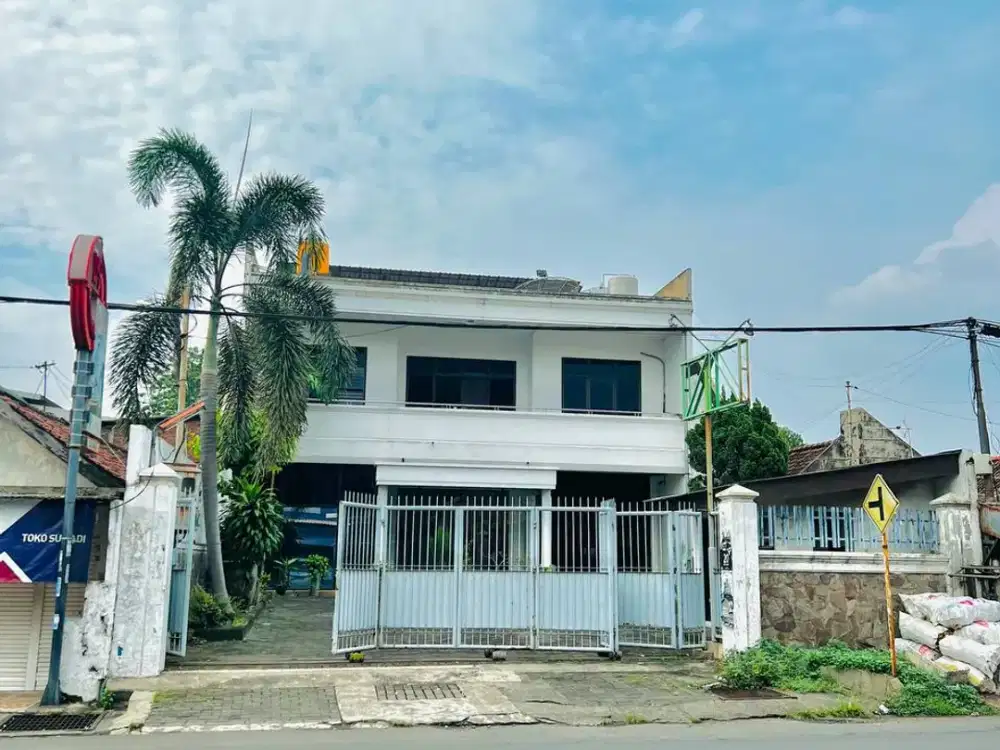 RUMAH KOST MEGAH BISA JUGA UTK USAHA DI KUTISARI DEKAT UNIV PETRA