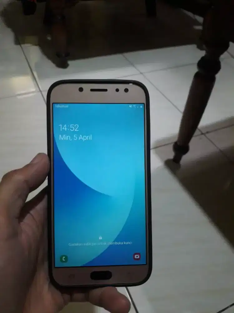 Samsung j7 pro ram 3/32 lancar