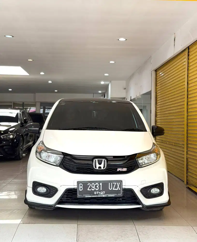 Honda Brio RS 1.2 Urbanite 2022 July Automatic Putih Metalik Vieta Mot