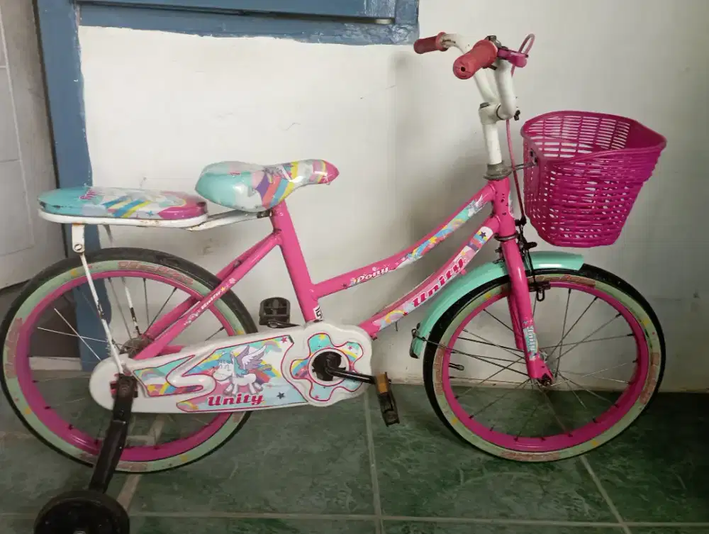 sepeda anak cewek merek uniti uk18
