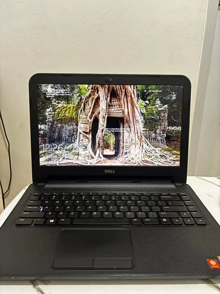 Laptop Pelajar / Admin Dell inspiron 3437 core i3 ram 4 GB
