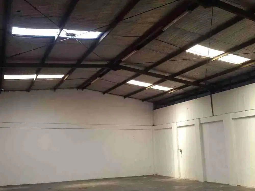 Disewakan 2 Unit Gudang
Lokasi Kopo Permai