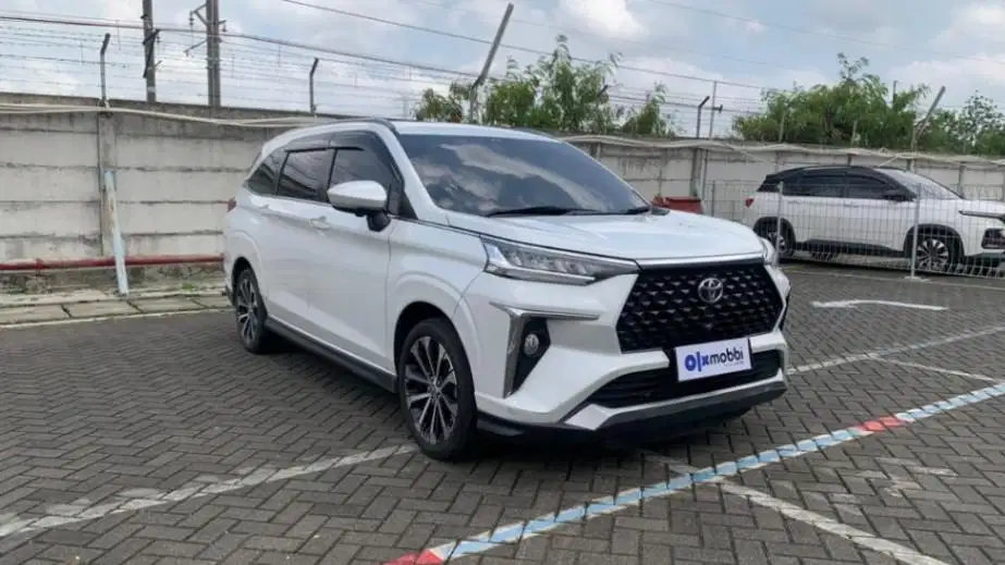 DP RENDAH - Toyota Avanza 1.5 New Veloz Q CVT Bensin-AT 2022 SKZZ