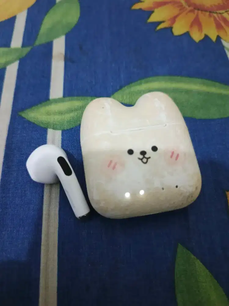 Dijual headset bluetooth suara enak baterai juga awet