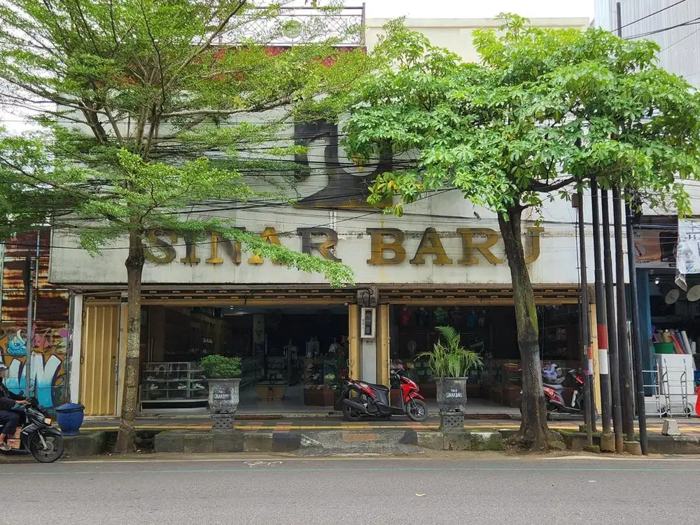 Rumah dijual jalan utama Trenggalek