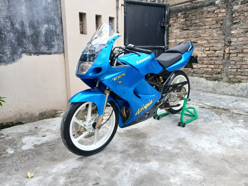 Ninja rr cbu/zx 2005 biru