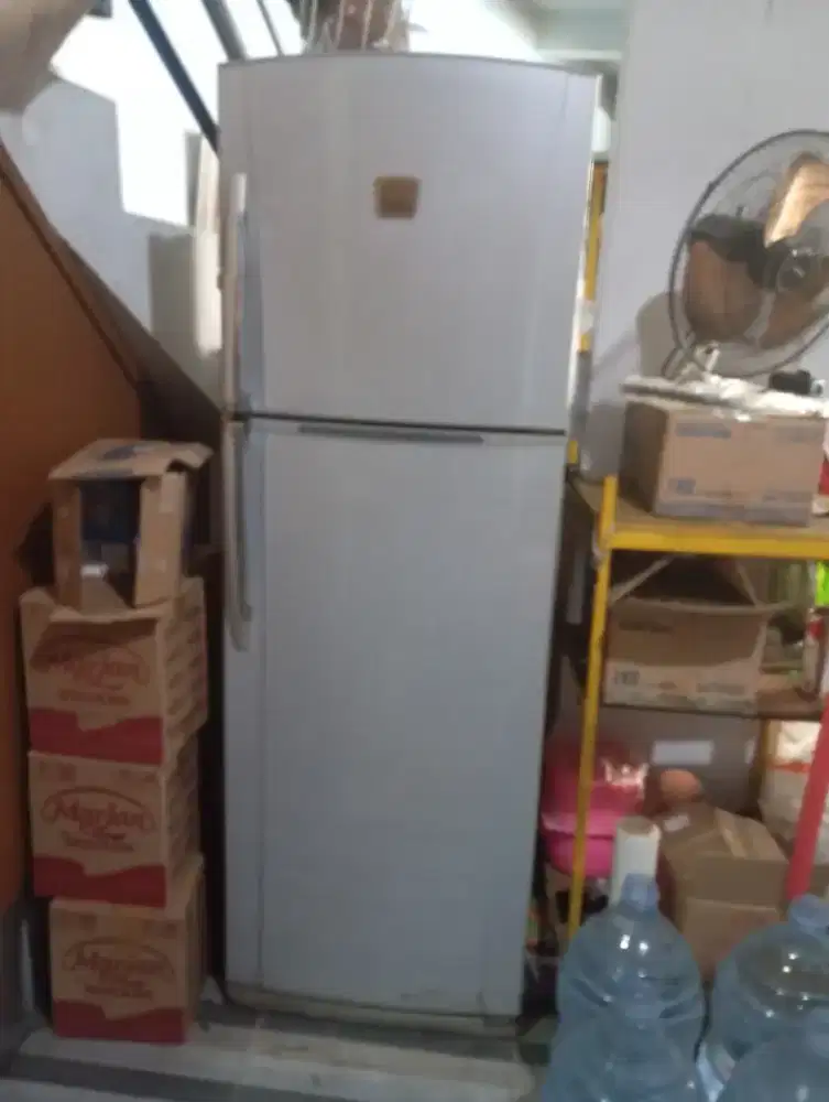 JUAL AJA KULKAS TOSHIBA NO MINUS