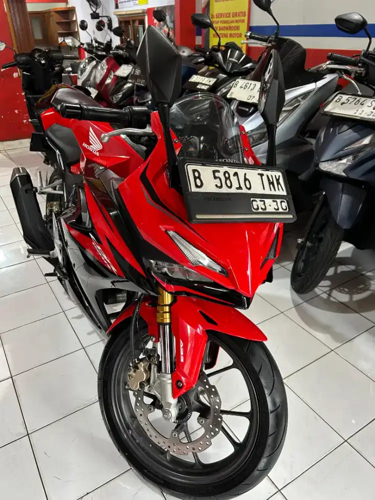CBR 150R ABS KREDIT DP CUMA 500RIBU