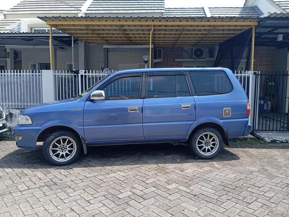 Toyota Kijang 2002 Bensin