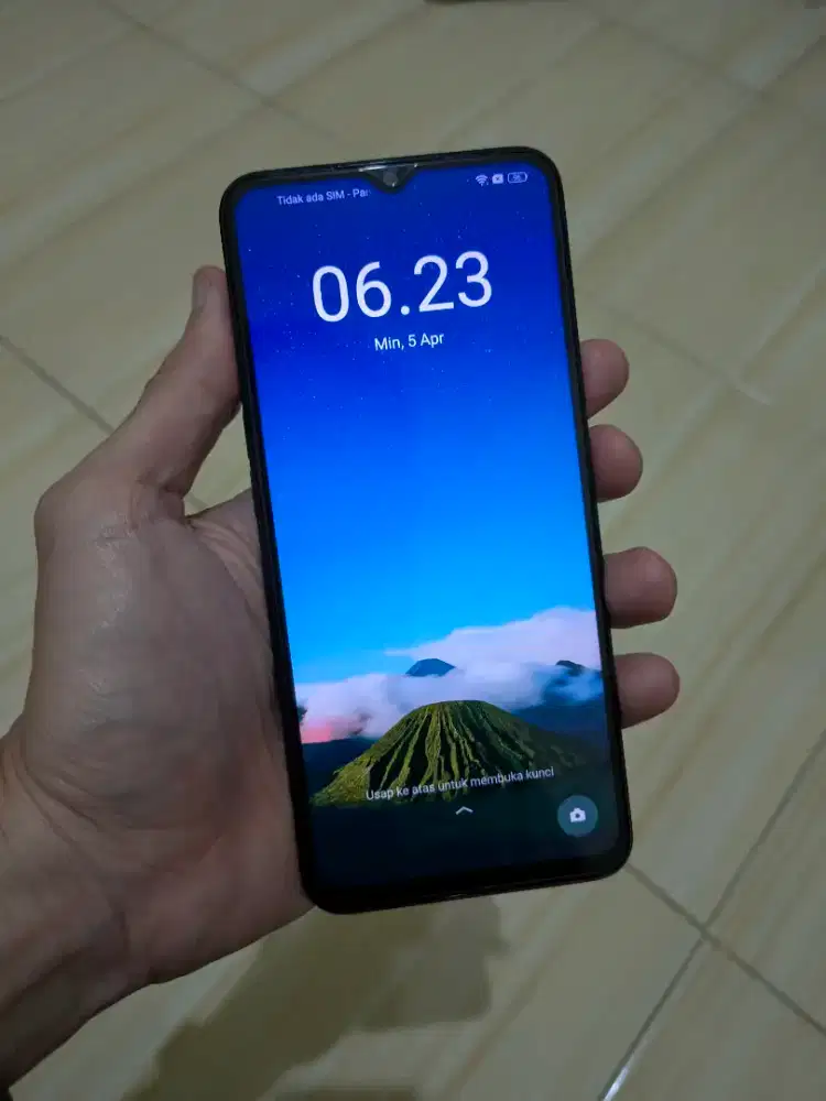 Realme Narzo 50 5G 6/128 gb 90hz NFC (Fullset)