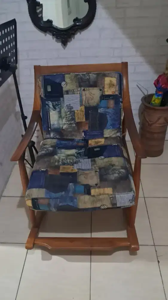 kursi goyang modern classic