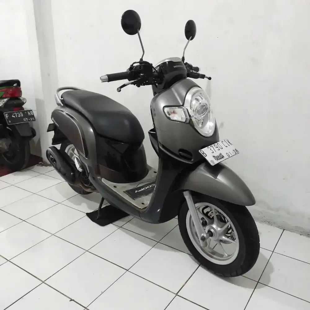 Honda Scoopy Donat 2017 Bagus lengkap Mesin Cakep