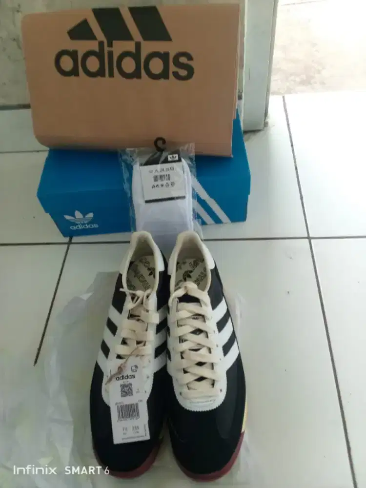 Sepatu Adidas bob marley