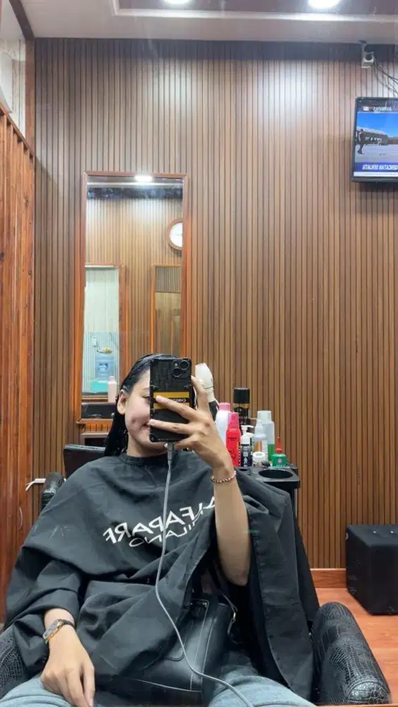 hello guys aku mau jual