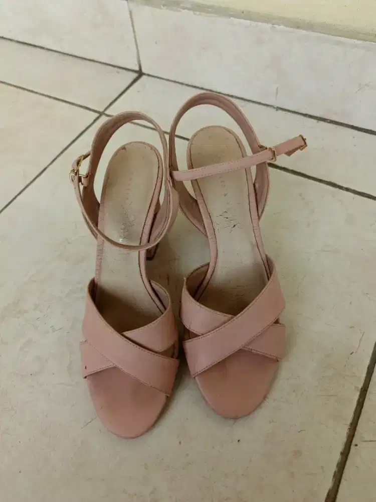 Heels charless n keith