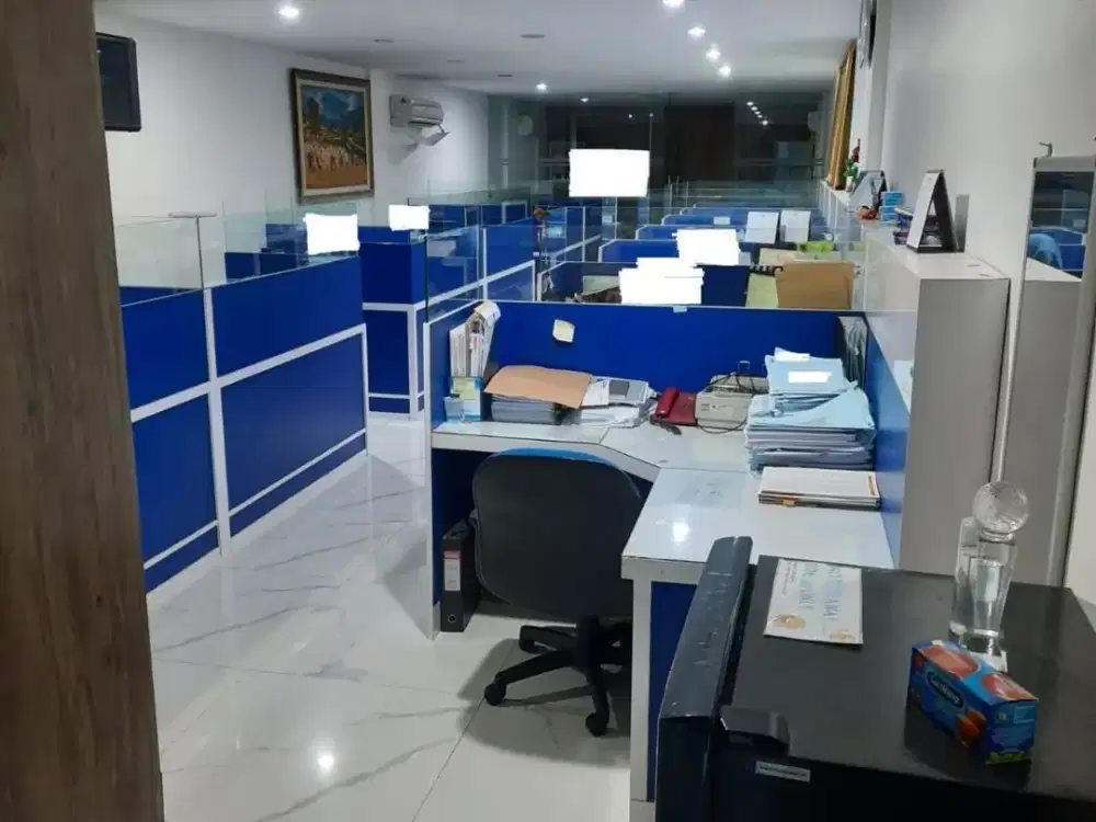 Dijual Gedung Perkantoran Strategis 6 Lantai di Kebon Sirih Menteng Jakarta Pusat