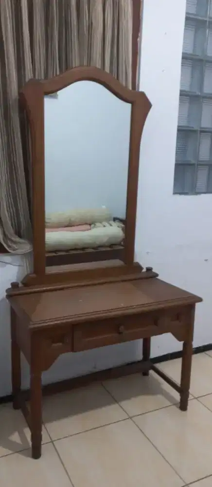 Meja Rias Kayu Jati