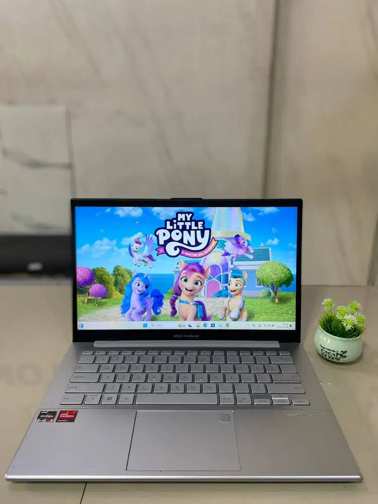 ASUS VIVOBOOK E1404FA-FHD323M AMD RYZEN 3 7320U WITH RADEON GRAPHICS R