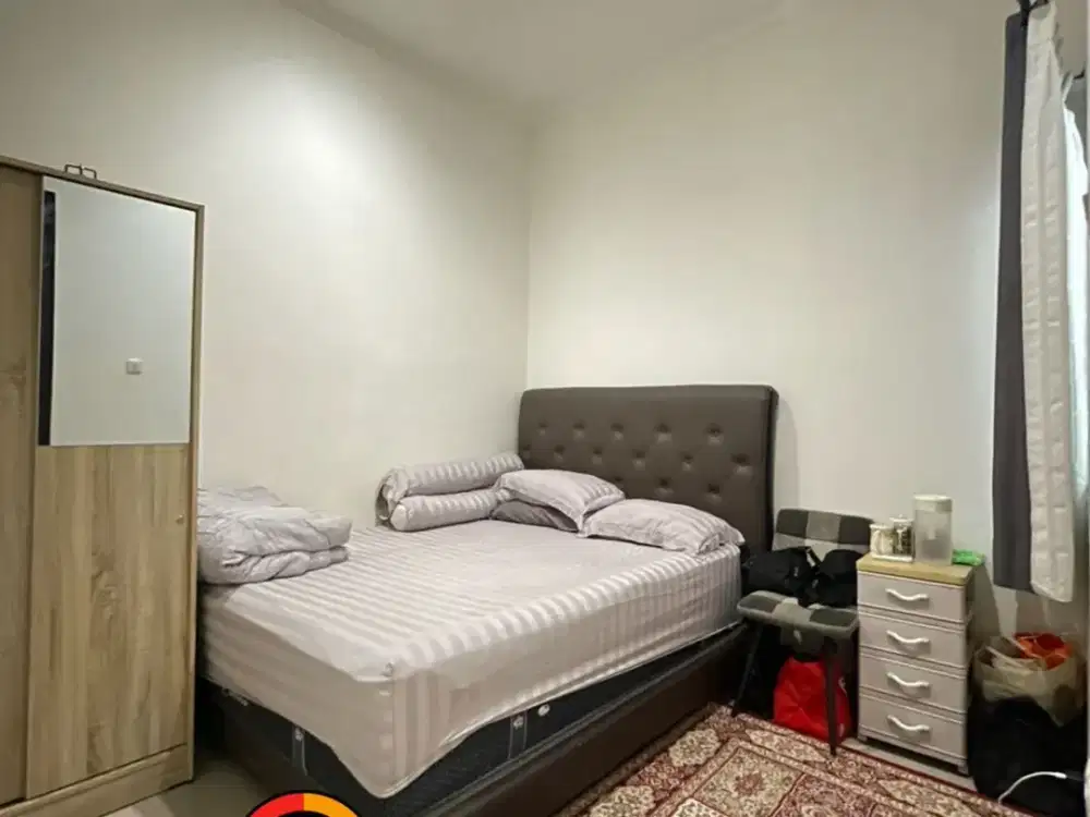 Rumah dalam Townhouse Benar-benar Pinggir Jalan Raya! Cirendeu Lebak Bulus, Jakarta Selatan, Tangerang Selatan