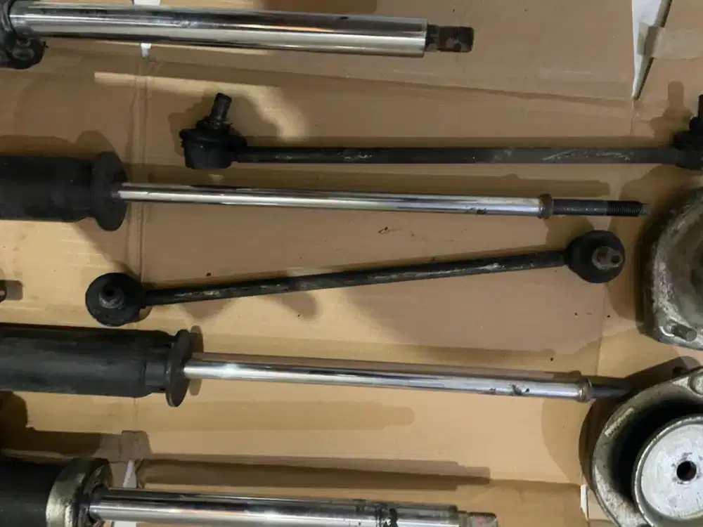 Jual shockbreaker Toyota Agya 2016 Second