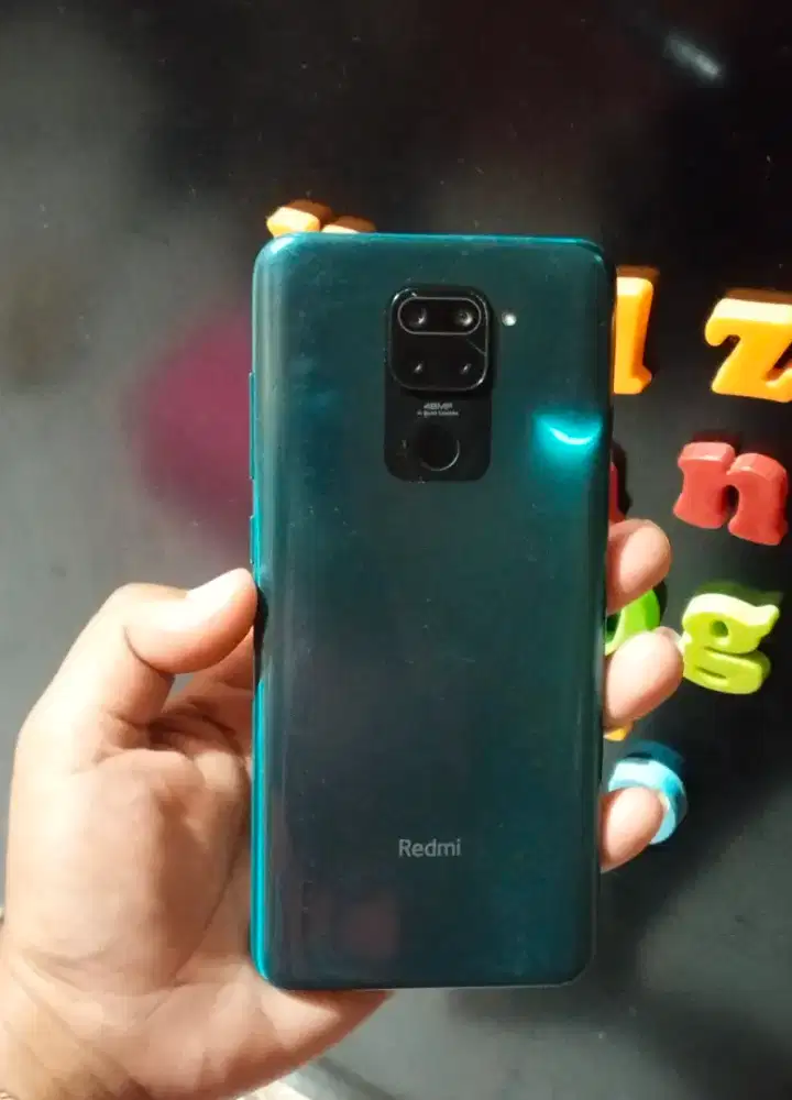Redmi Note 9 ram 4+1/64!.