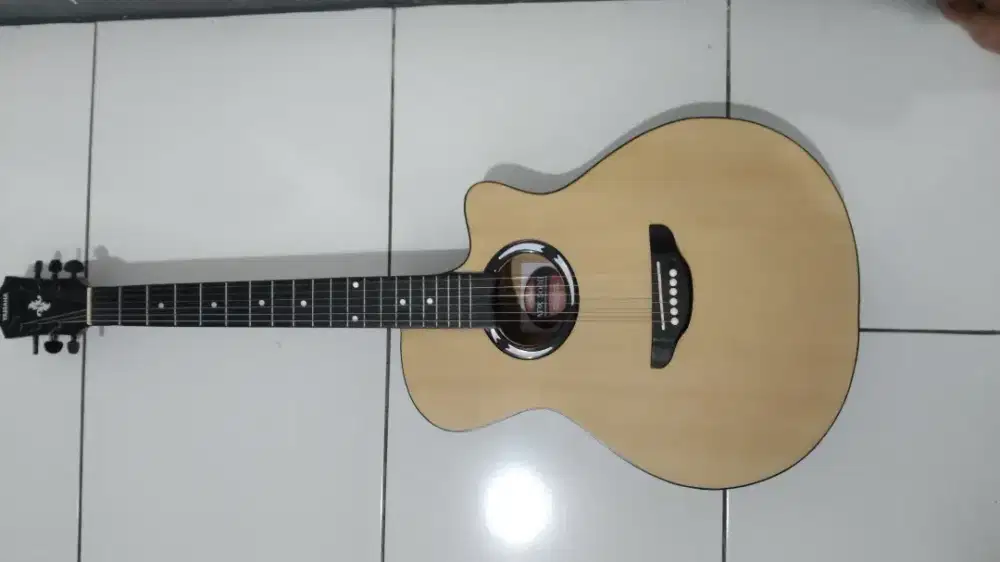 JUAL GITAR AKUSTIK BEKAS RP350.000