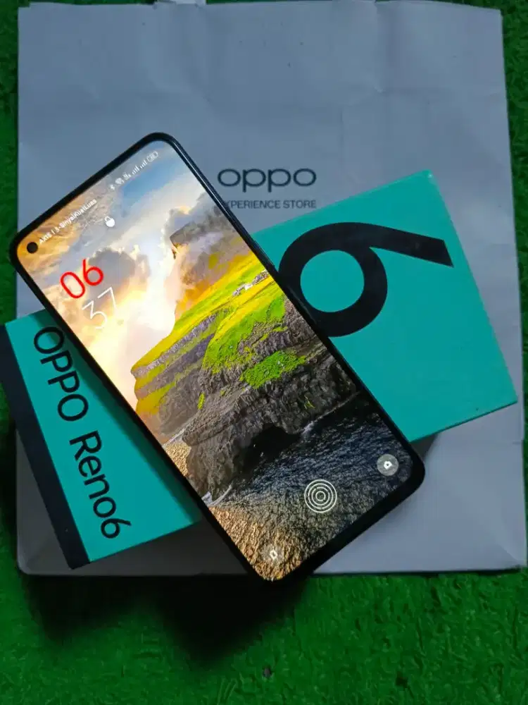 Oppo Reno 6 4G 8+8/128Gb fulsett