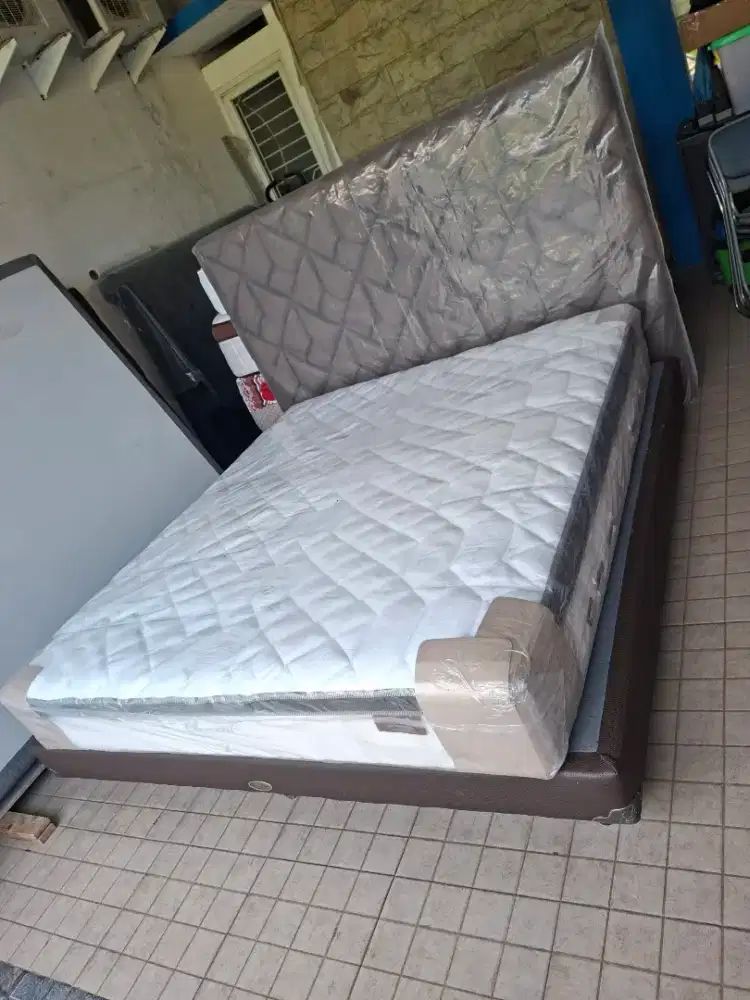 Lady Americana Elemend set dipan uk 180 x 200 baru ex display