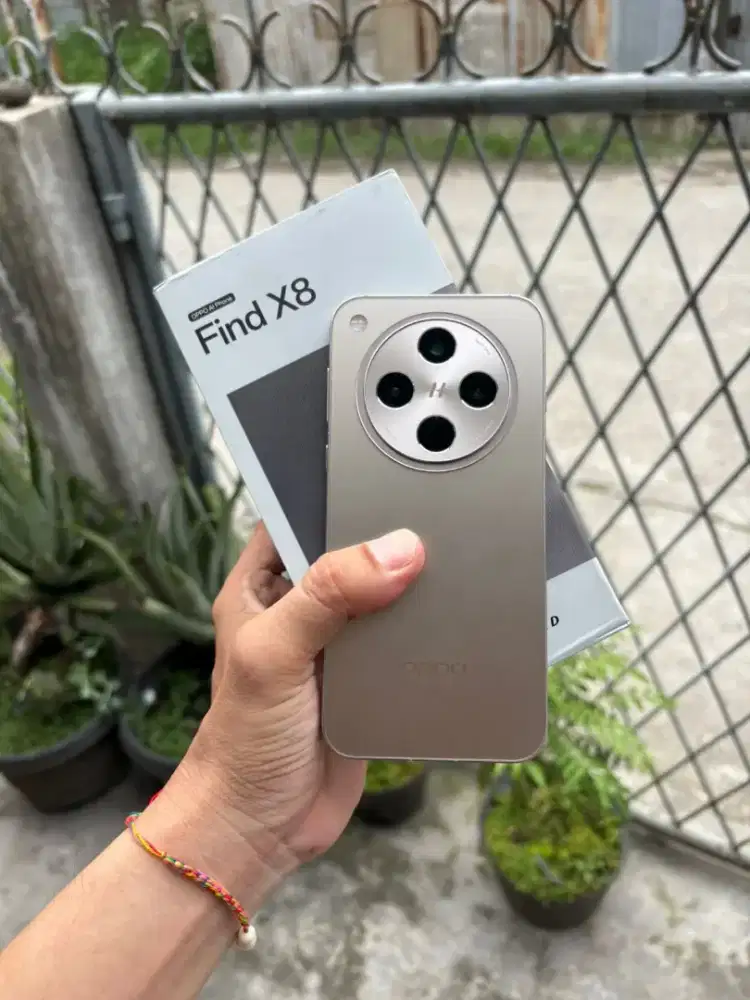 Oppo Find X8 5G Hasellblad 12/256 eks Garansi Resmi
