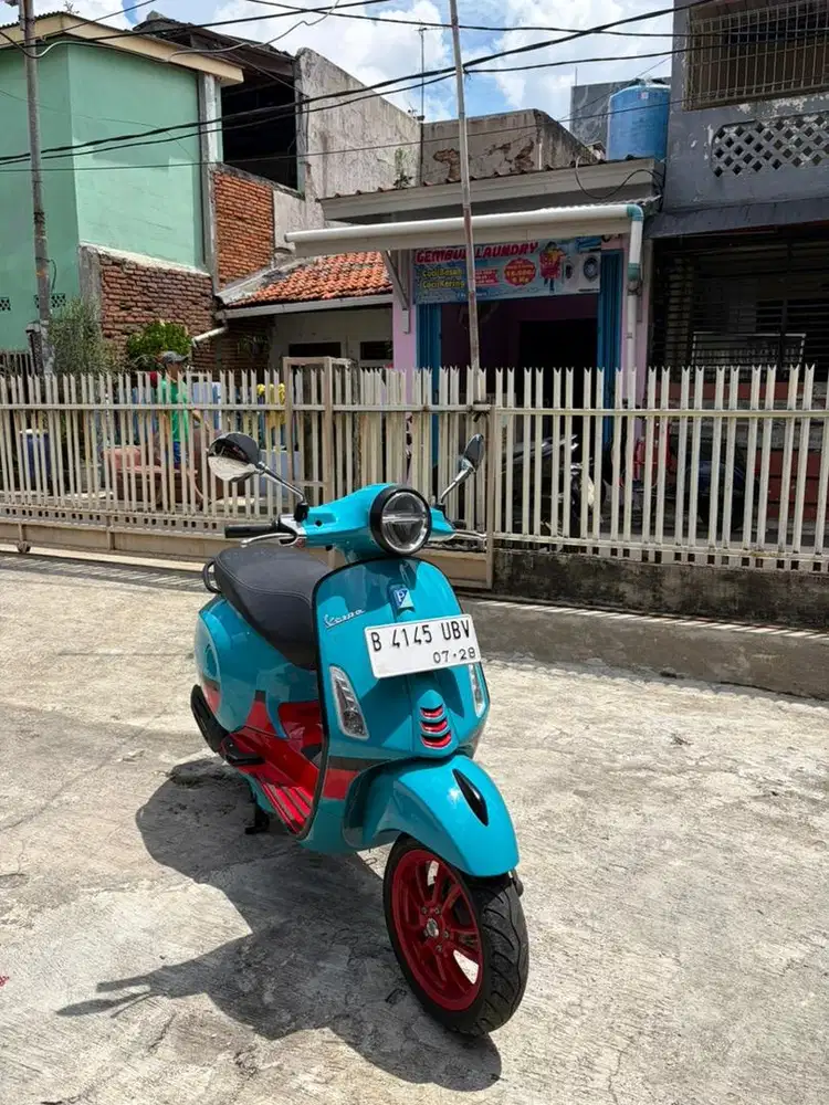 Vespa Primavera 2023 Biru (Colour Vibe Edition)