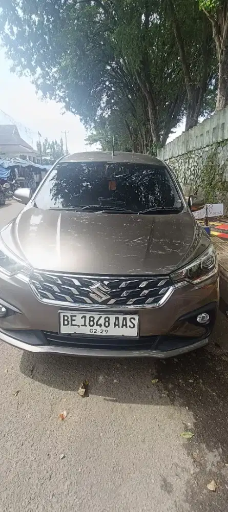 ertiga hybrid 2023(tangan pertama)