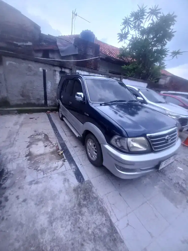 Toyota Kijang Krista 2.0 Krista MT Bensin