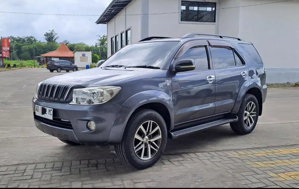 Toyota Fortuner 2010 Diesel