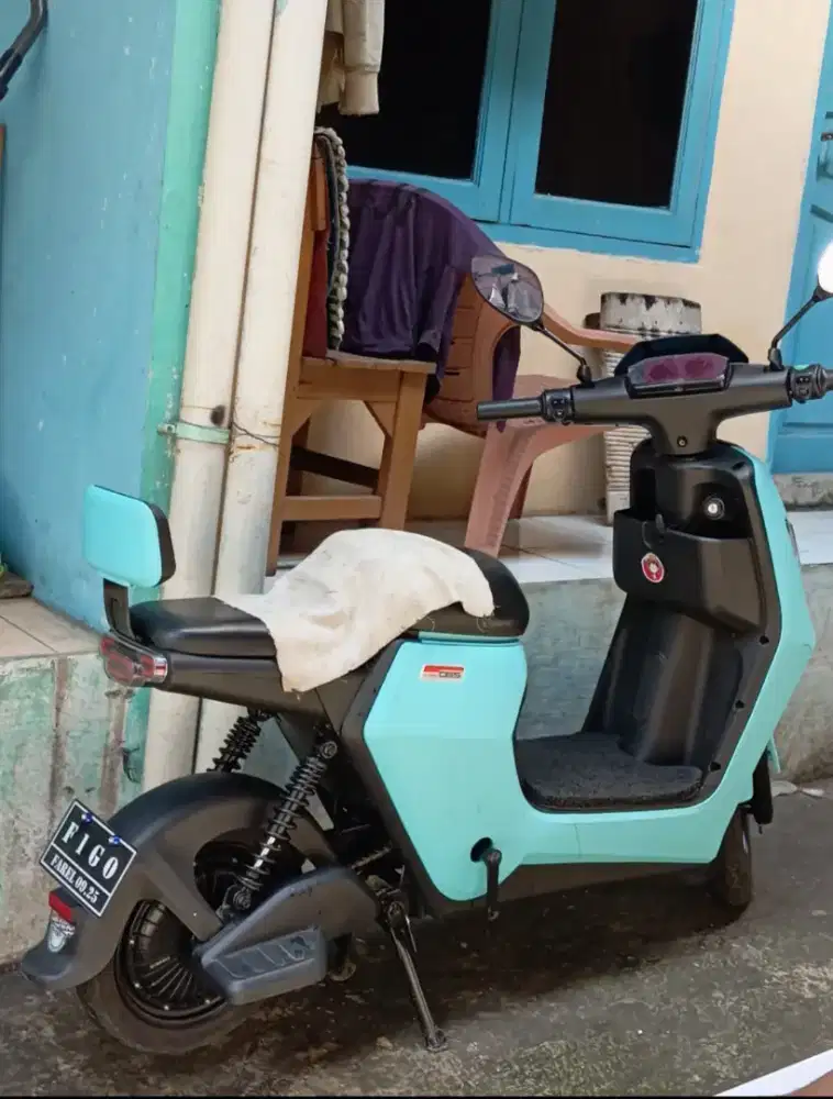 Sepeda listrik uwinfly d65