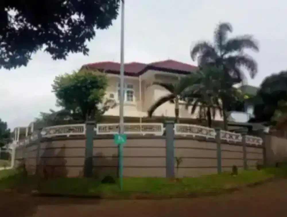 Rumah luas Danau Bogor Raya lt382