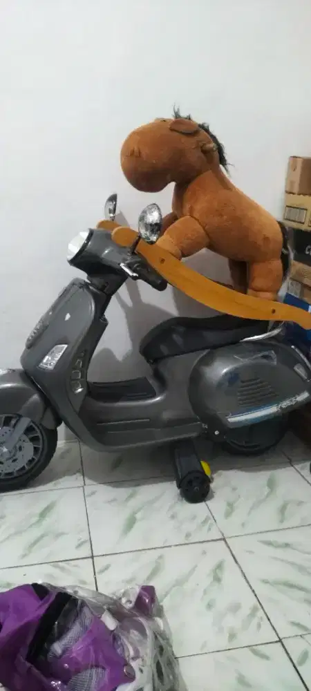 Vespa charger untuk anak