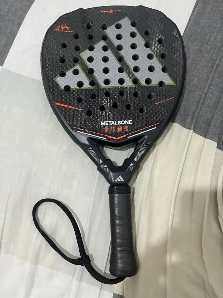 Adidas metalbone 2026