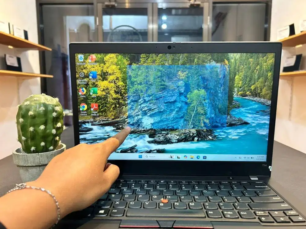 LENOVO THINKPAD T14//CORE I5-10310U//RAM 16GB/TOUCHSCREEN