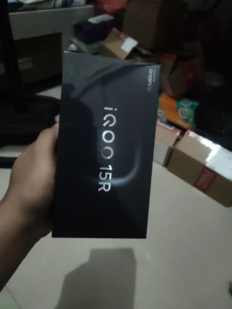 IQOO 15R 8/256 BARU SEGEL BNIB NOREPACK GARANSI RESMI