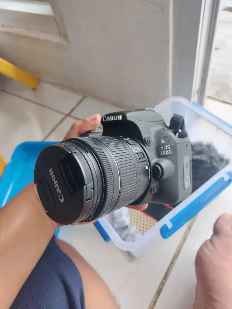 Kamera dslr canon eos 200d bukan mirrorless action cam