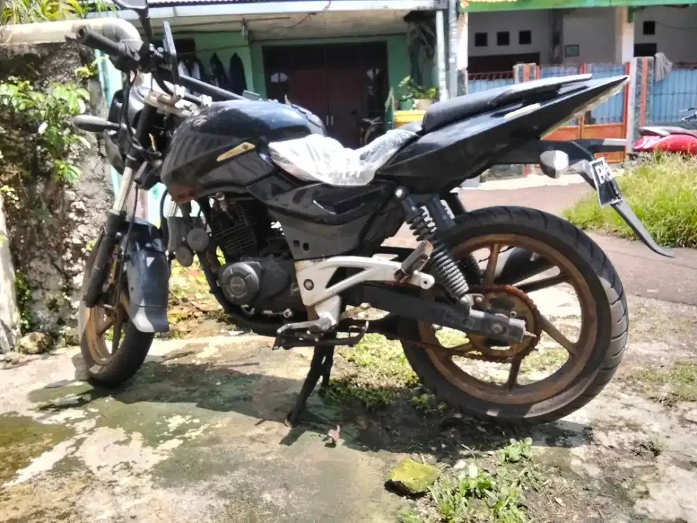 Pulsar 180 UG4 2011 Nego ditempat