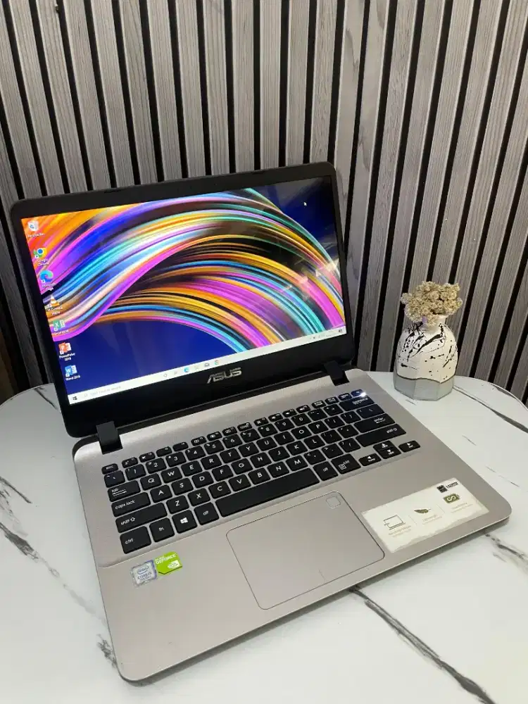 Asus A407U Core i3 (14inch)Ram8Gb/Hdd500Gb/VgaNvidia2Gb